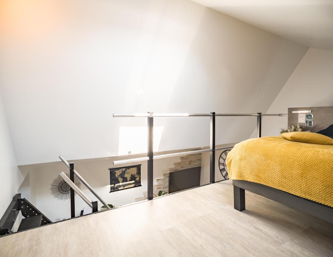 Loft Avec Jardin Et Parking Prive Apartment Troyes Ngoại thất bức ảnh